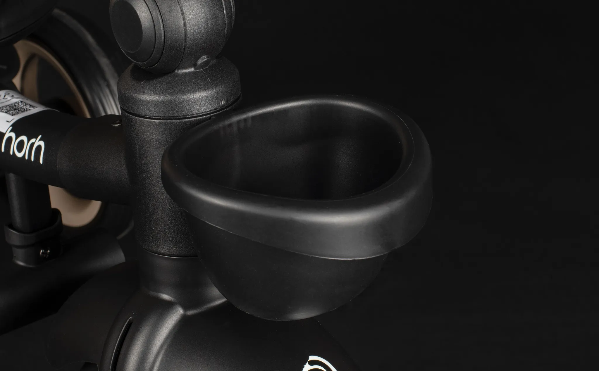 Велосипед трёхколёсный HORH 12/10" 2025 бежевый